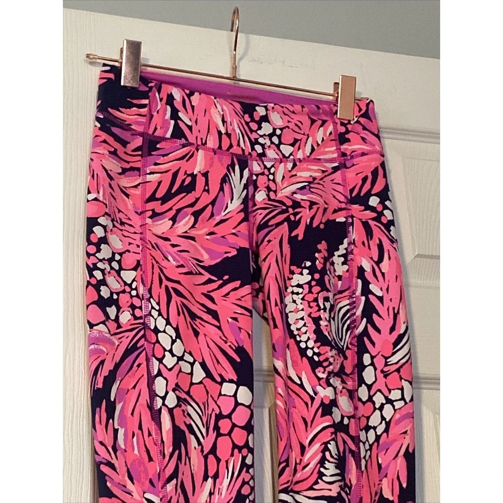 Lilly Pulitzer A Jungle In Here Pink Navy‎ Leggings Size Small